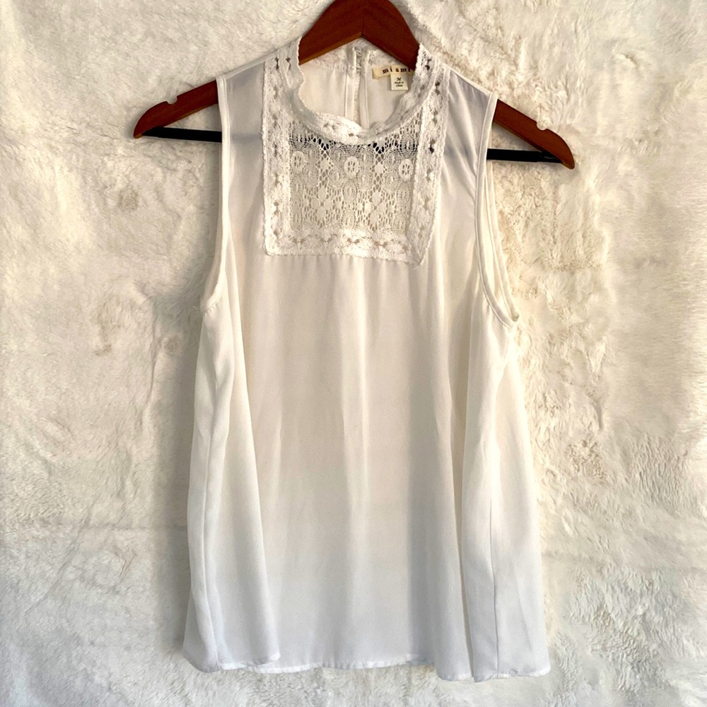 Women's Lace Crochet Crew Neck Blouse